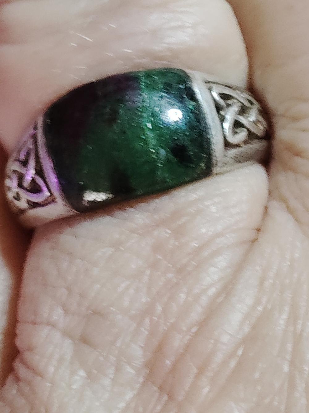 MEN'S -RUBY ZOLSITE CELTIC STERLING SILVER RING. SIZE 9